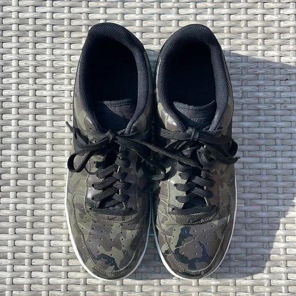 NIKE AIR FORCE 1 LV8 CAMOUFLAGE LOW TOP SNEAKERS WITH WHITE BOTTOM US SIZE 9.5 M - Picture 10 of 15